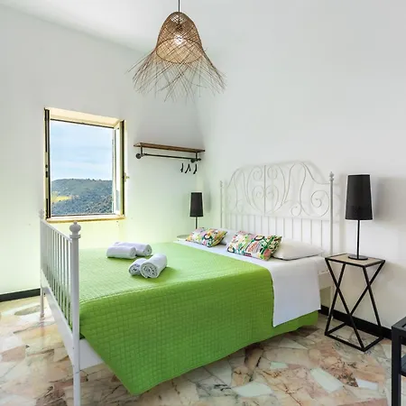 Hostdomus - Outdoor 1